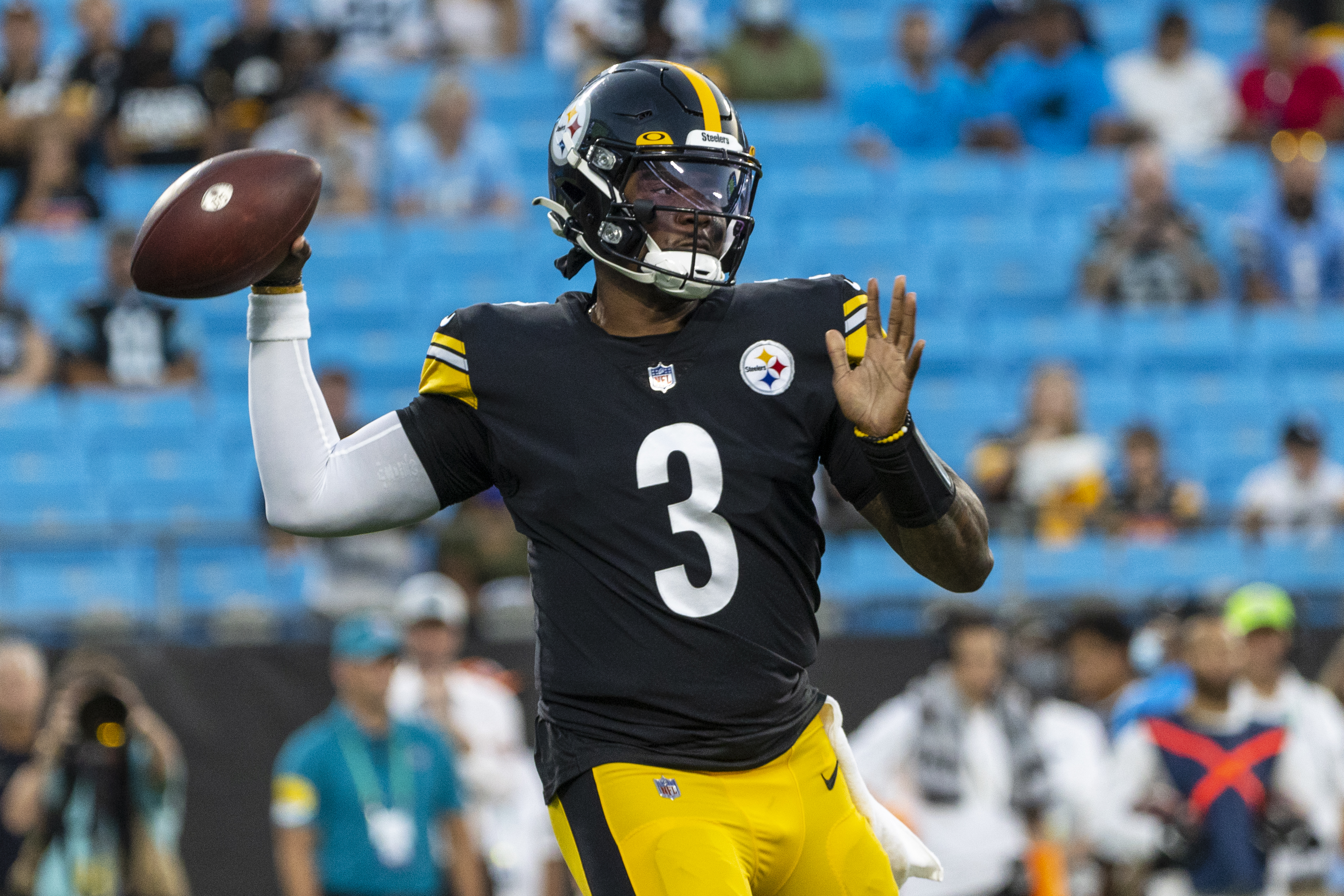 Pittsburgh Steelers QB Dwayne Haskins killed in auto accident