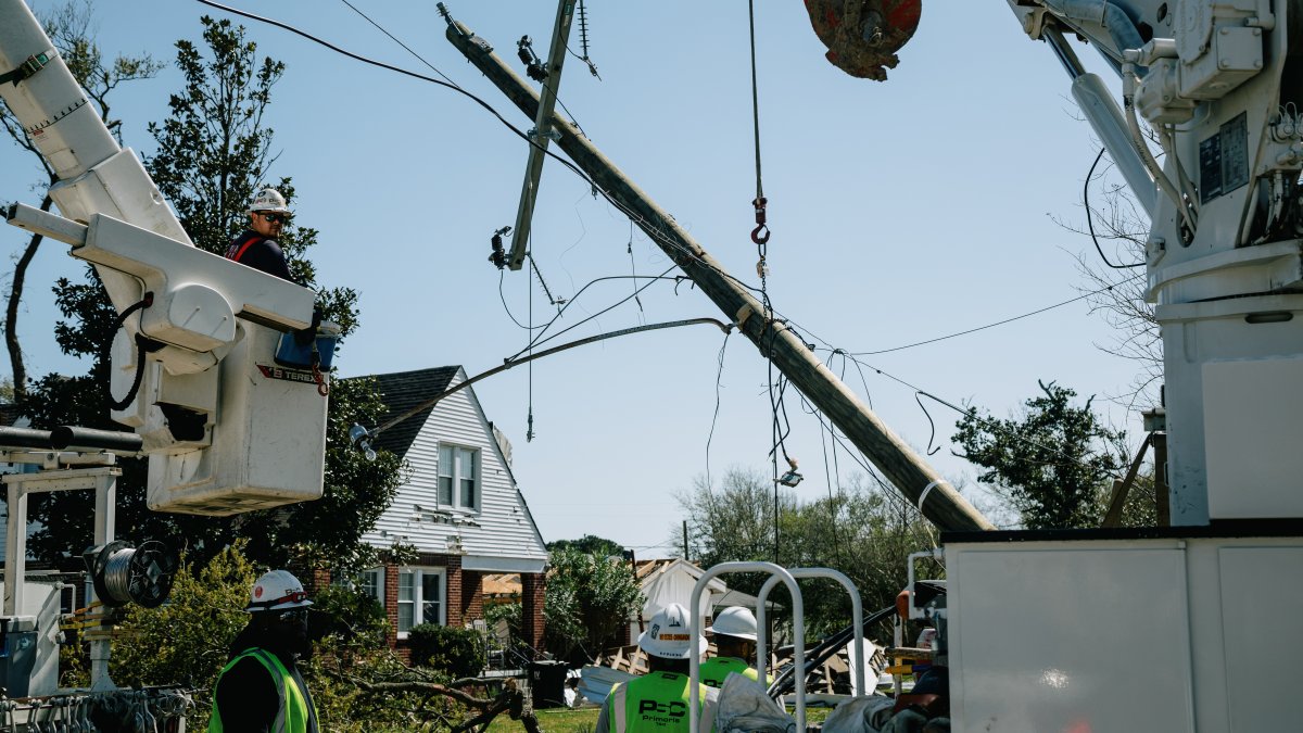 Storms Batter Aging US Power Grid as Climate Disasters Spread – NBC4 Washington - Vimarsana News