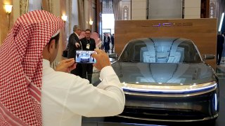 U.S. electric vehicle maker Lucid Group will set up its first overseas factory in Saudi Arabia, the company announced.