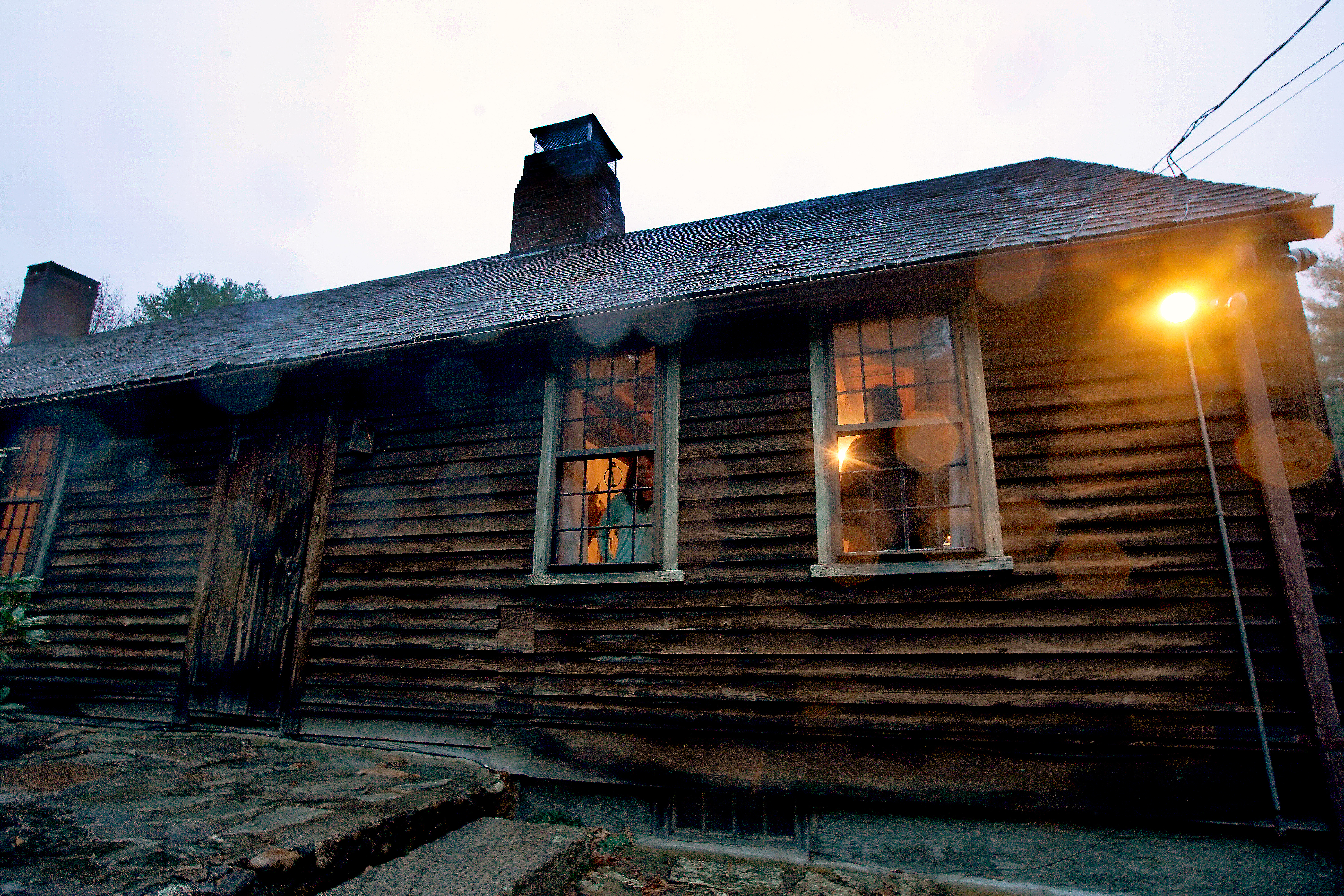Home That Inspired 'The Conjuring' Sells for More Than $1.5M – NBC4 Washington - Vimarsana News