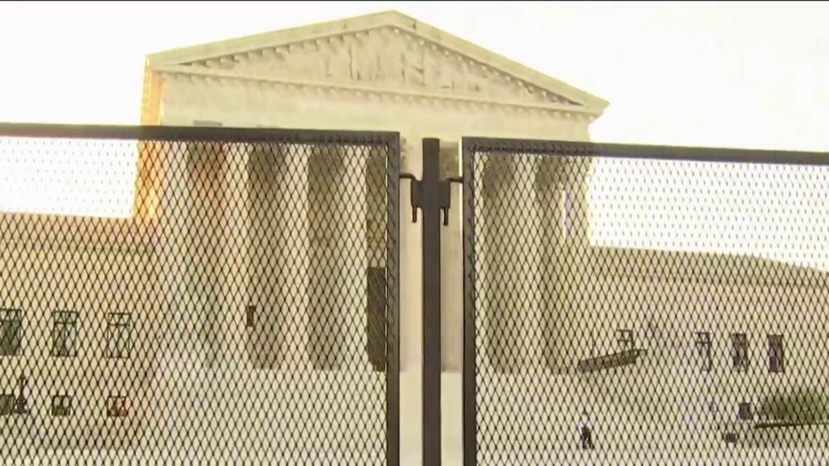 Fence Installed at Supreme Court Amid Abortion Rights Protests – NBC4 Washington - Vimarsana News