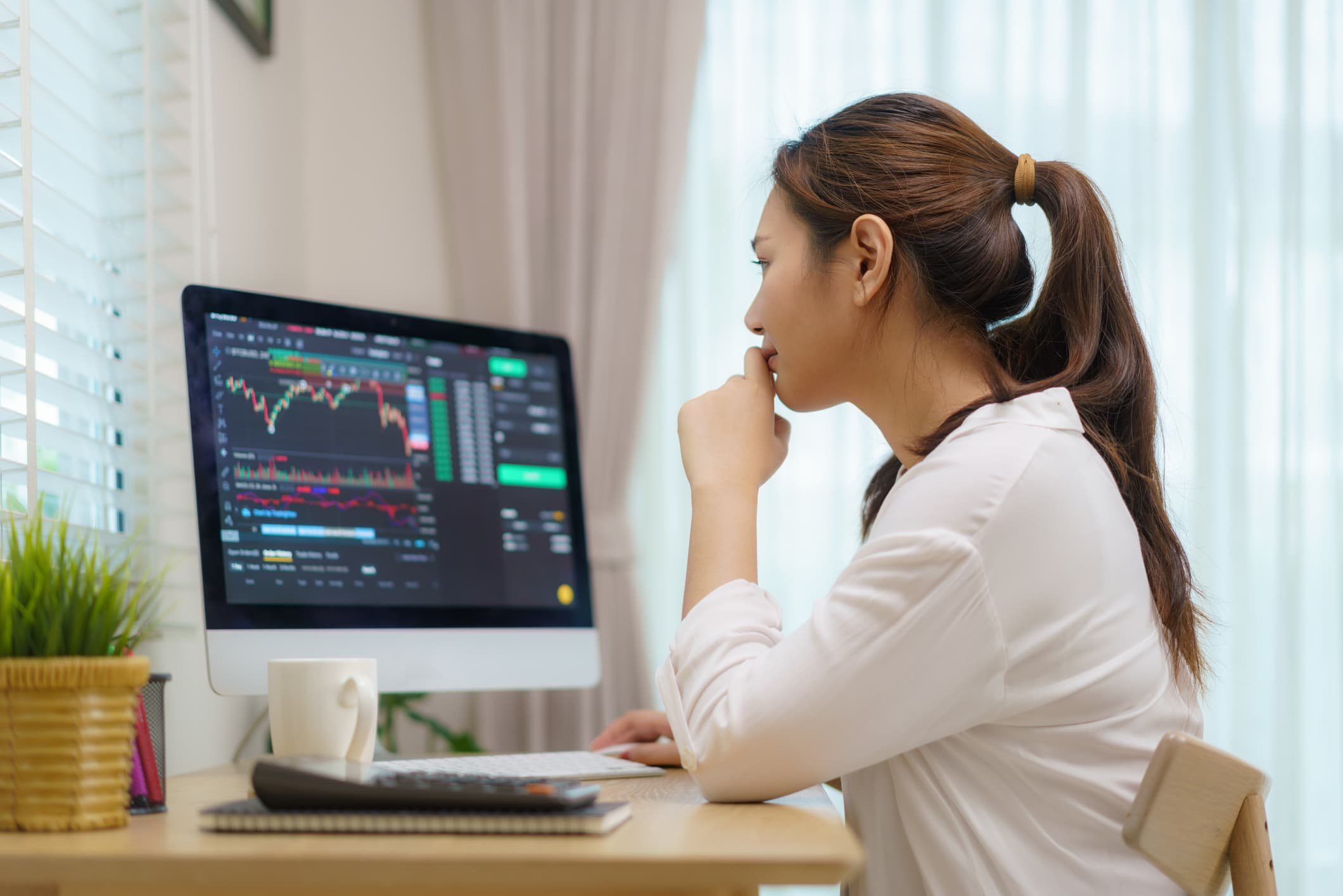 Before You Start Investing, Here's What Experts Want You to Know - Vimarsana News