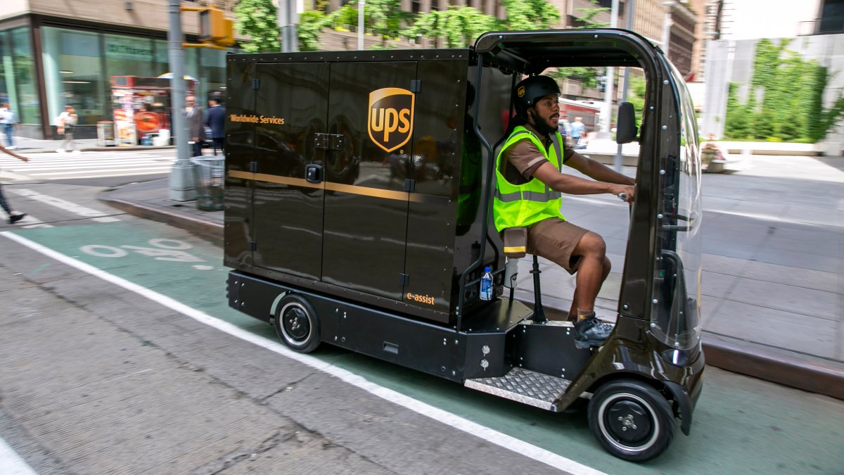 UPS Tests Tiny Battery-Powered Cycles in Congested Cities - Vimarsana News