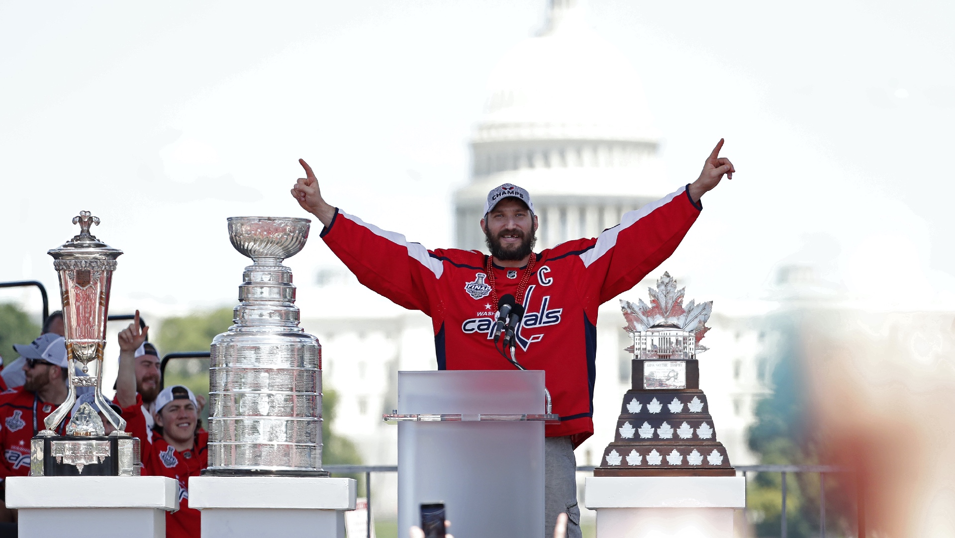 Inside Capitals' Stanley Cup celebrations with the Keeper of the Cup