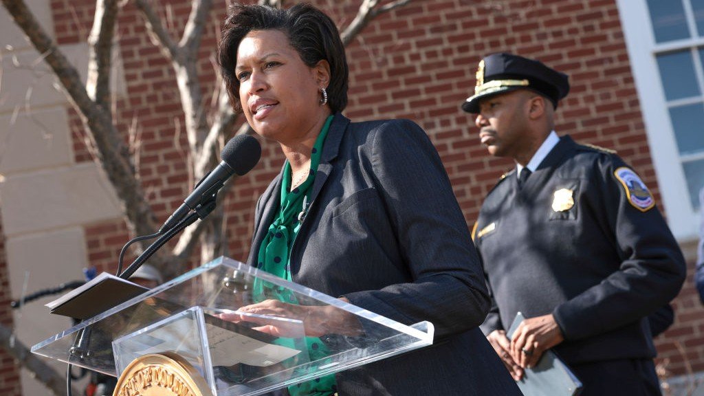 DC Mayor's Race Reflects Democratic Dilemma Over Policing - Vimarsana News