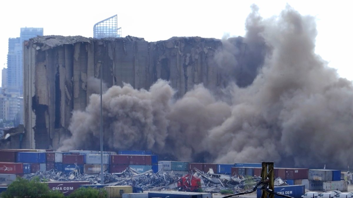 Part of Damaged Beirut Port Silos Collapses – NBC4 Washington - Vimarsana News