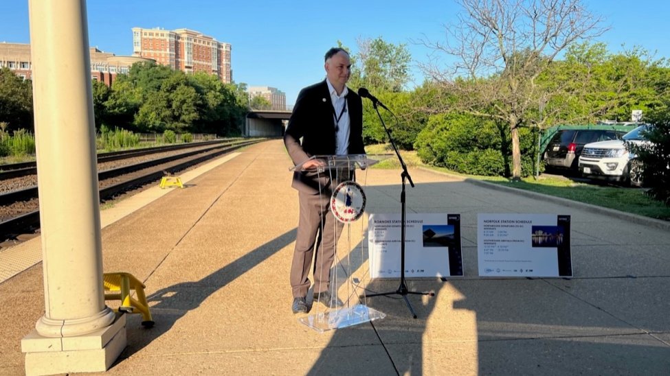 2 New Amtrak Round Trips Start Between Virginia and DC – NBC4 Washington 2 New Amtrak Round Trips Start Between Virginia and DC – NBC4 Washington