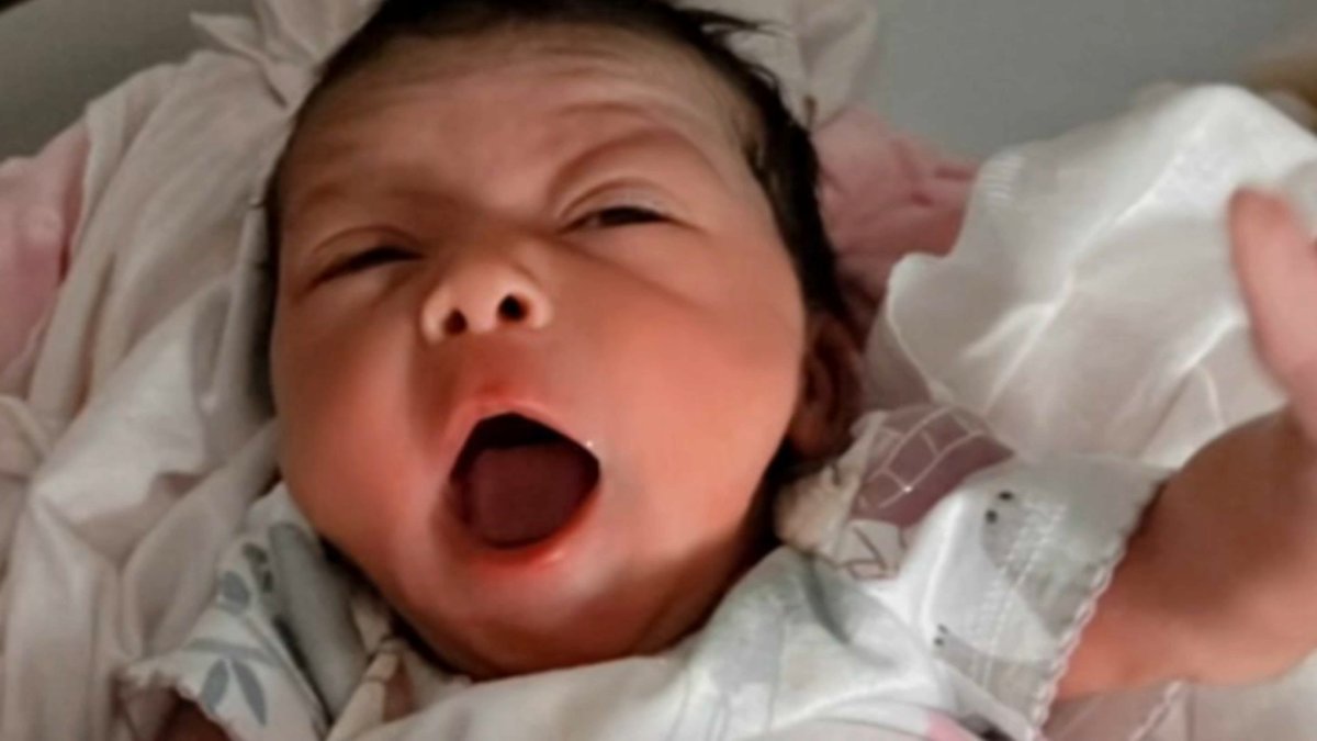 Couple Questions Emergency Response After Newborn Girl's Death - Vimarsana News
