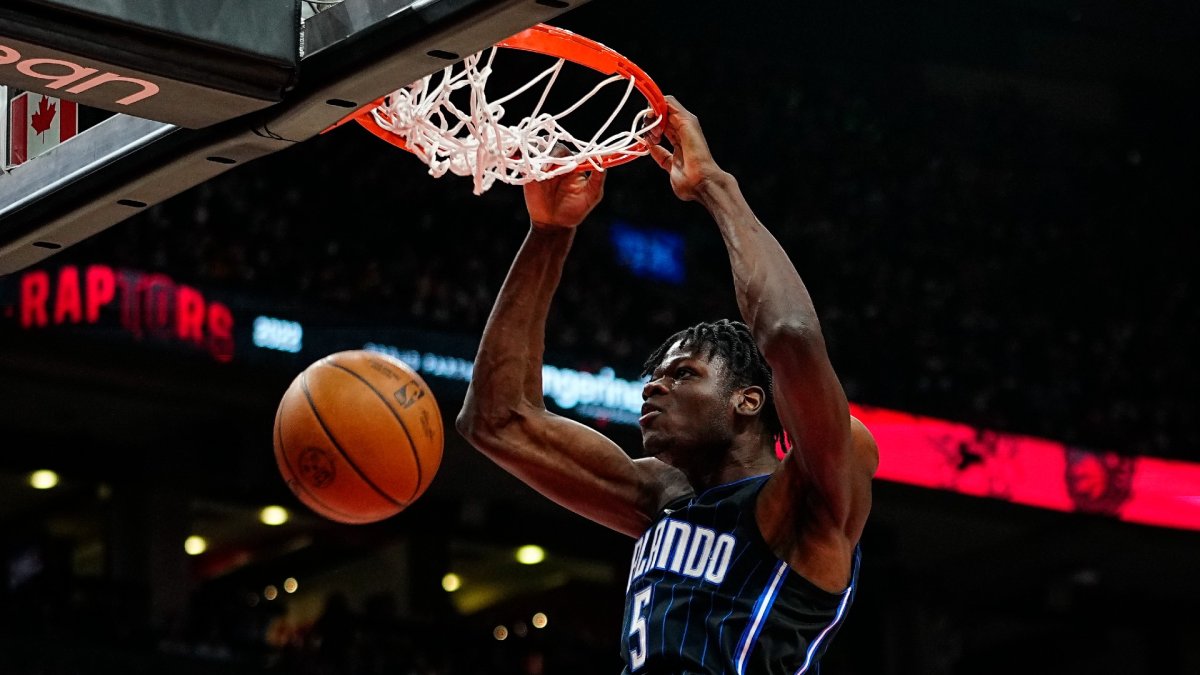 Who Has the Longest Wingspan in the NBA? - Vimarsana News