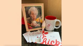 A photo of Beth Ann's grandmother, Faye Rogers, in a peach-colored frame along with the other gifts she received from Chick-fil-a.