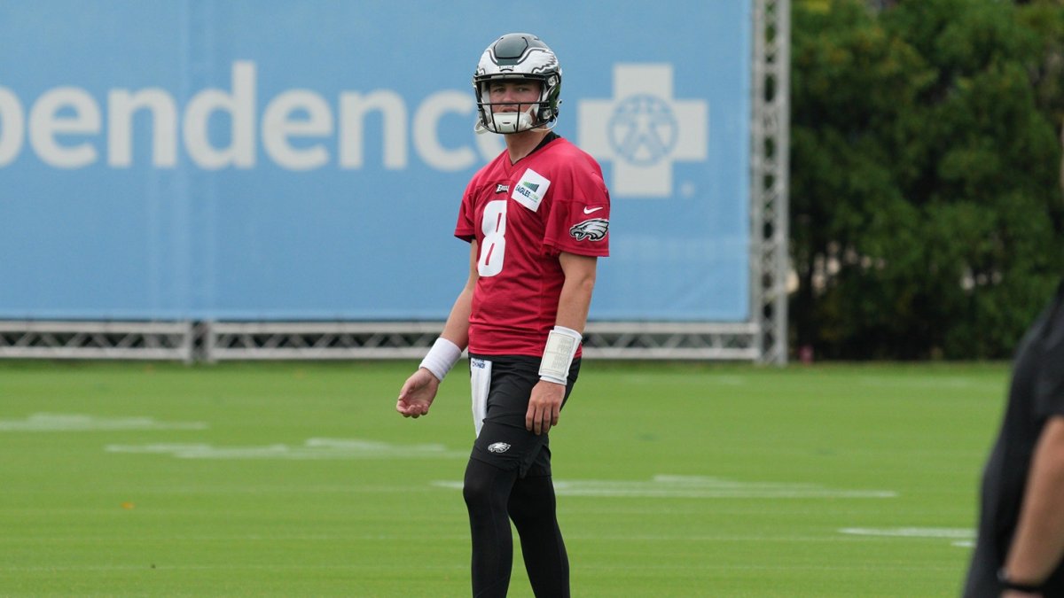 NFL Roster Cuts: Eagles Waive QB Carson Strong After 2022 Preseason - Vimarsana News