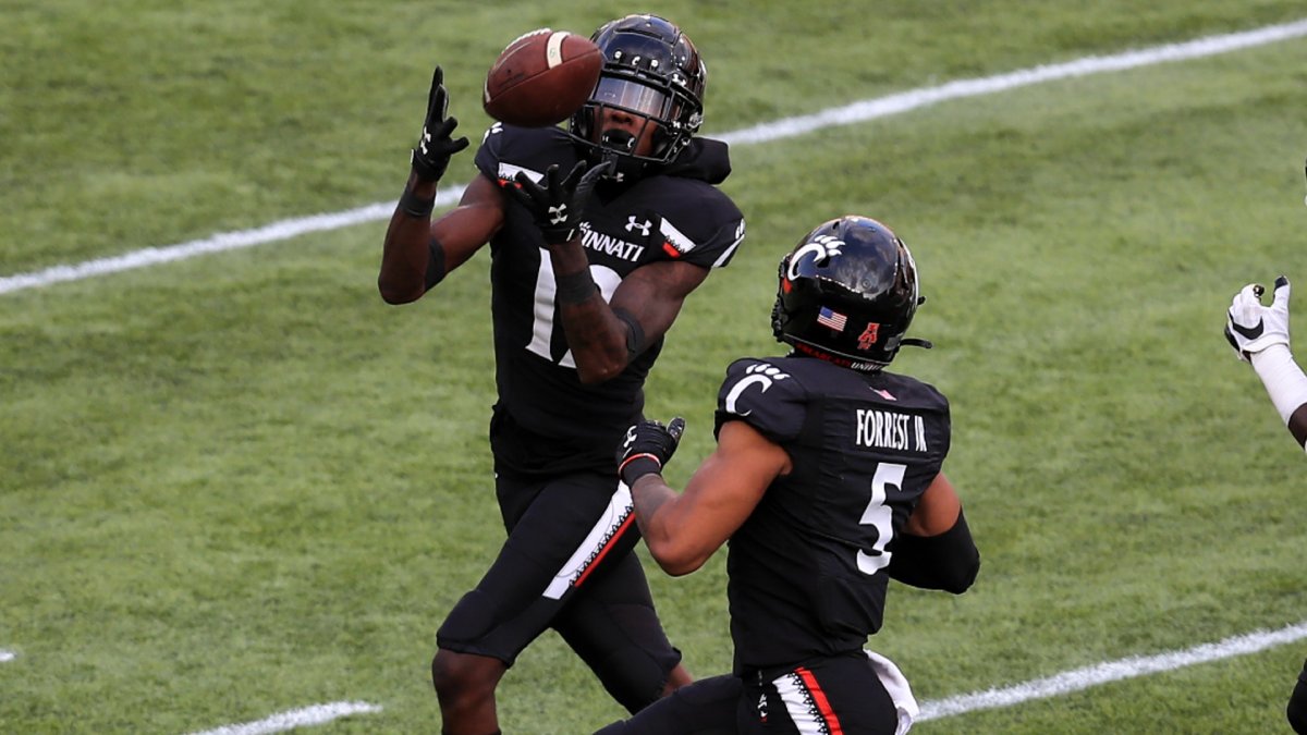 Cincinnati Bearcats junior cornerback Ahmad 'Sauce' Gardner declares for  2022 NFL Draft