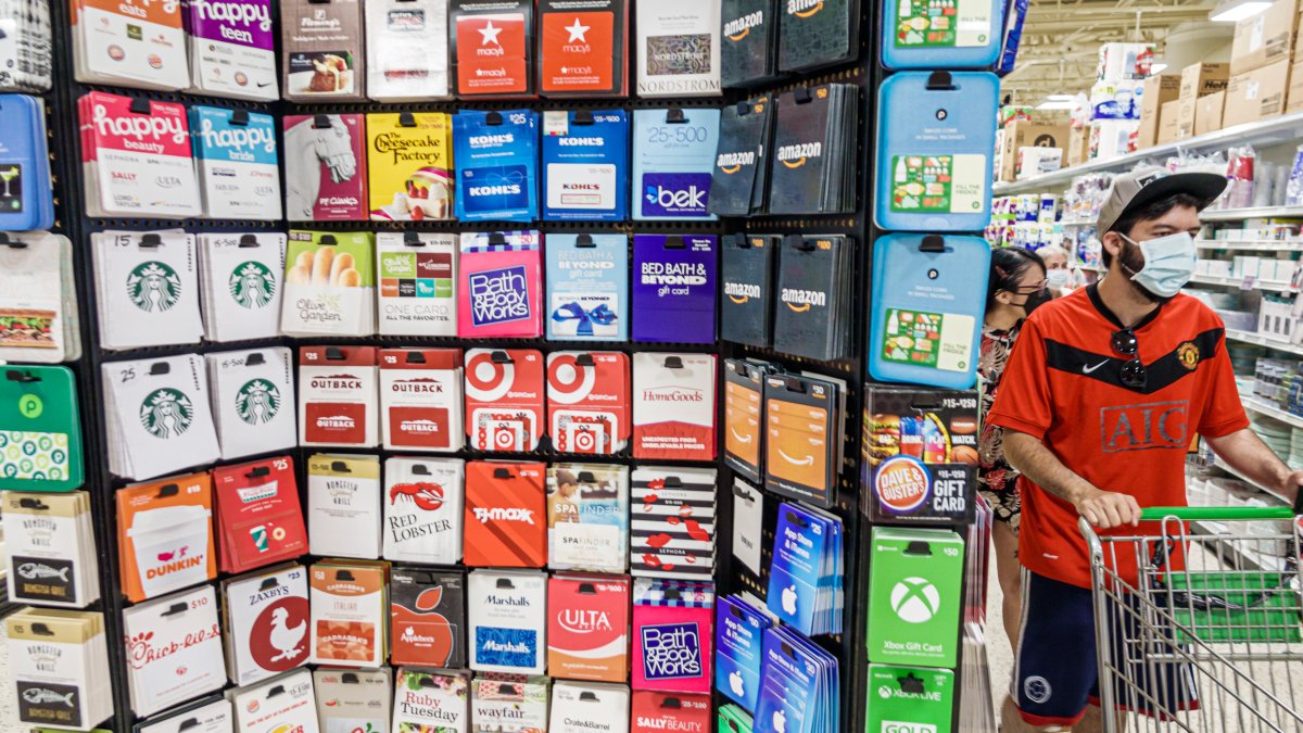 How to safely sell those unwanted gift cards