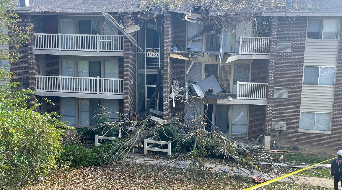 Maryland Apartment Building Damaged by Fallen Tree – NBC4 Washington