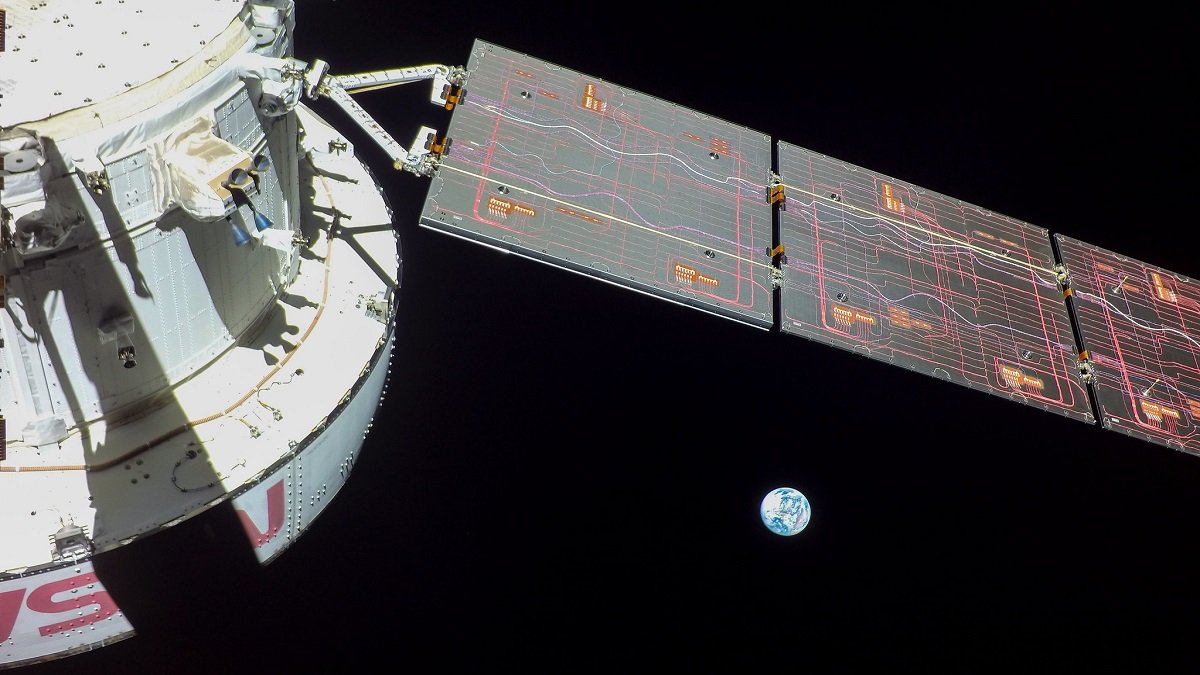 NASA's Orion Capsule Flies Over Apollo Sites on Moon, Heads Home – NBC4 Washington - Vimarsana News