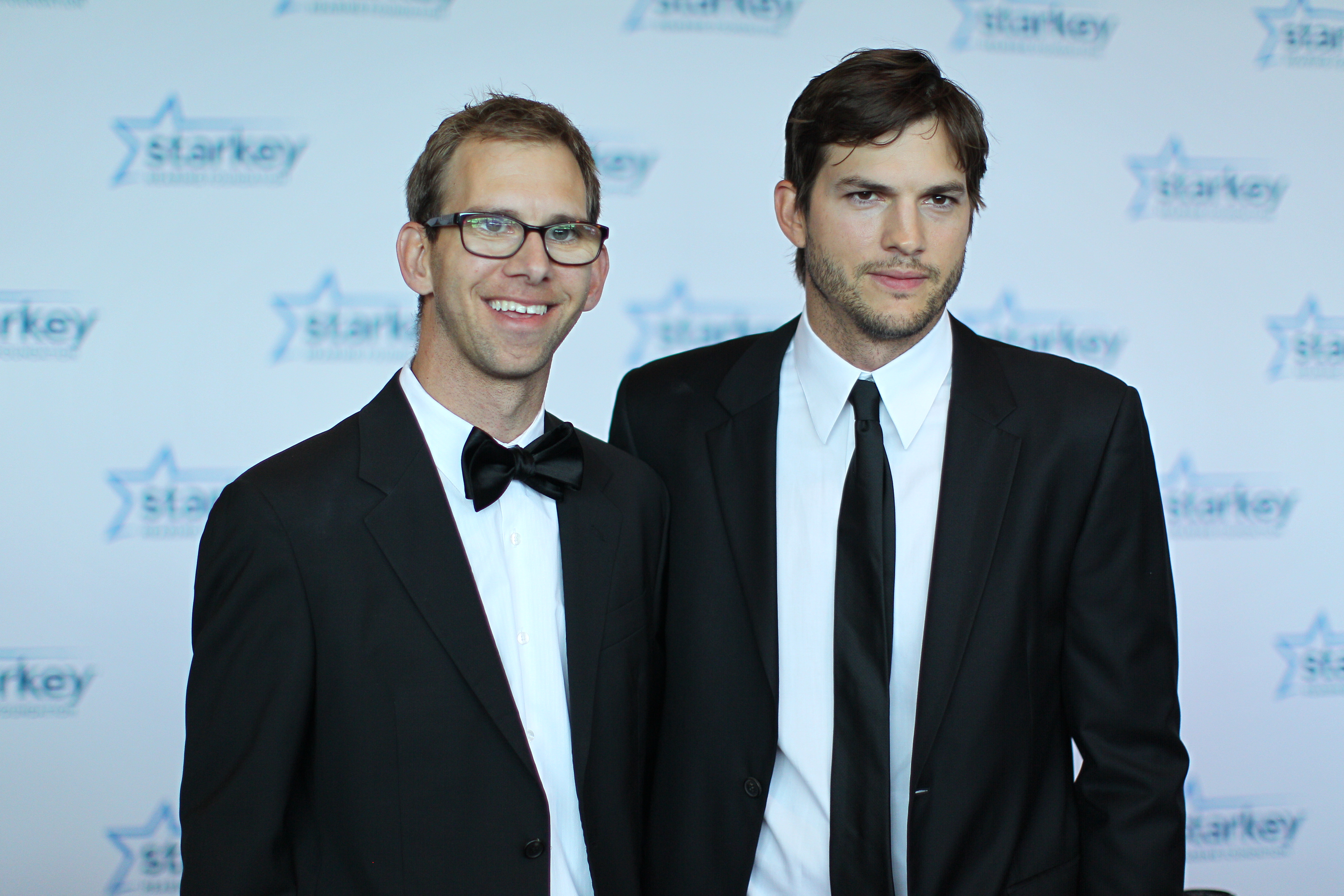 Ashton Kutcher Details His Twin Brother’s Near Death Experience NBC4