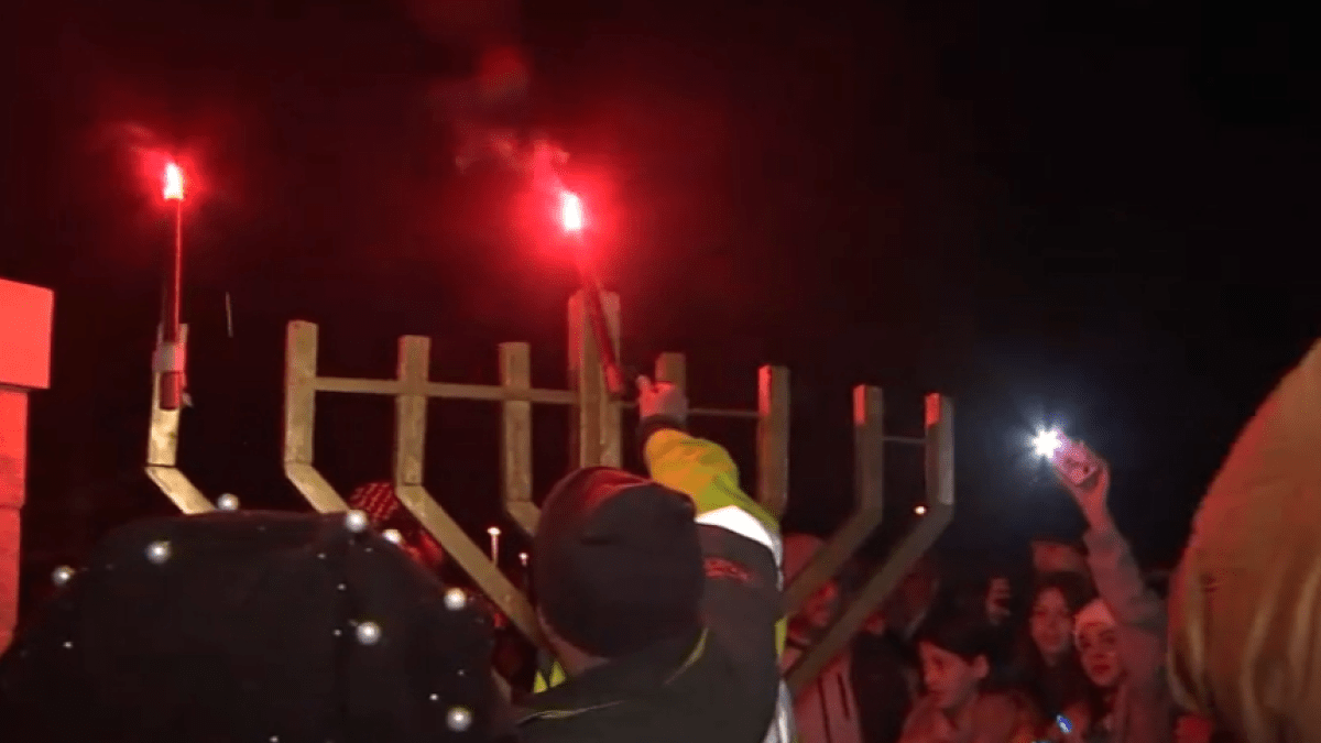 Community Supports Jewish Residents in the Face of Antisemitism With Fire Department's Menorah Parade - Vimarsana News