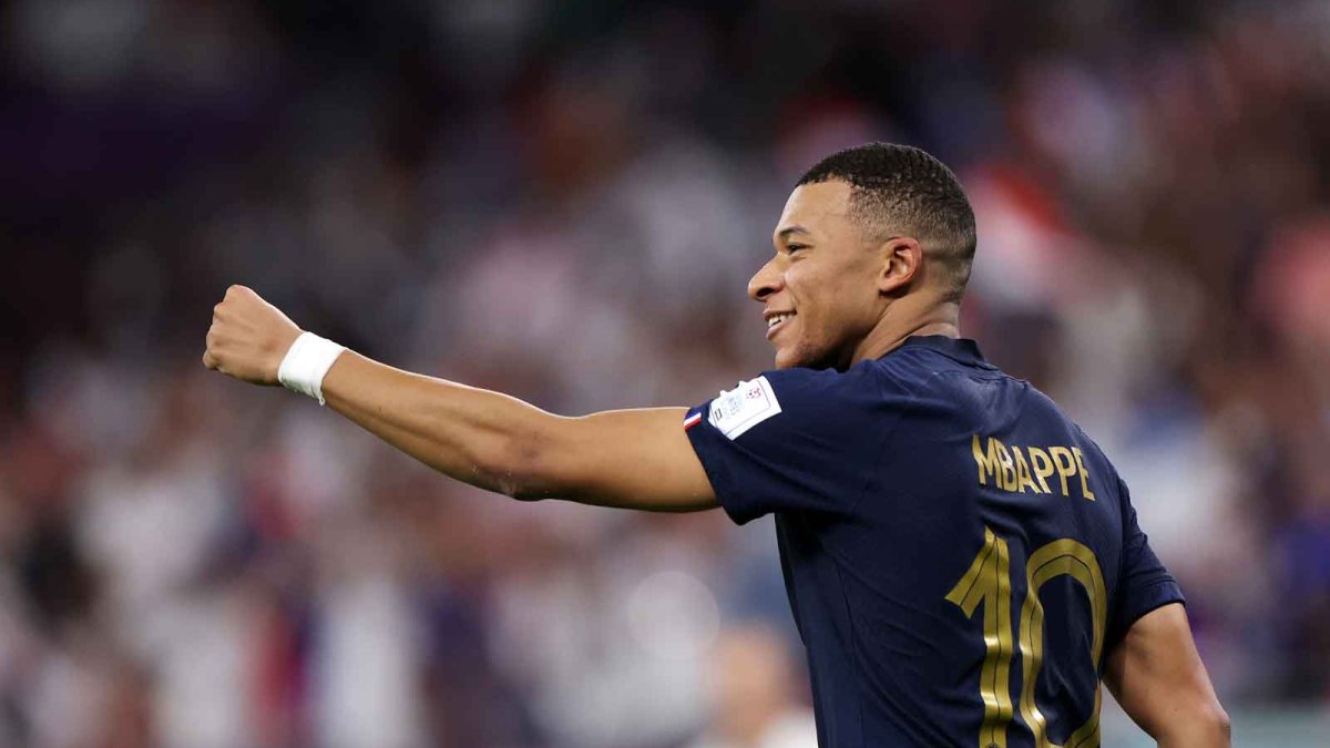 World Cup: France vs. Poland: Mbappé Scores Twice to Send Poland