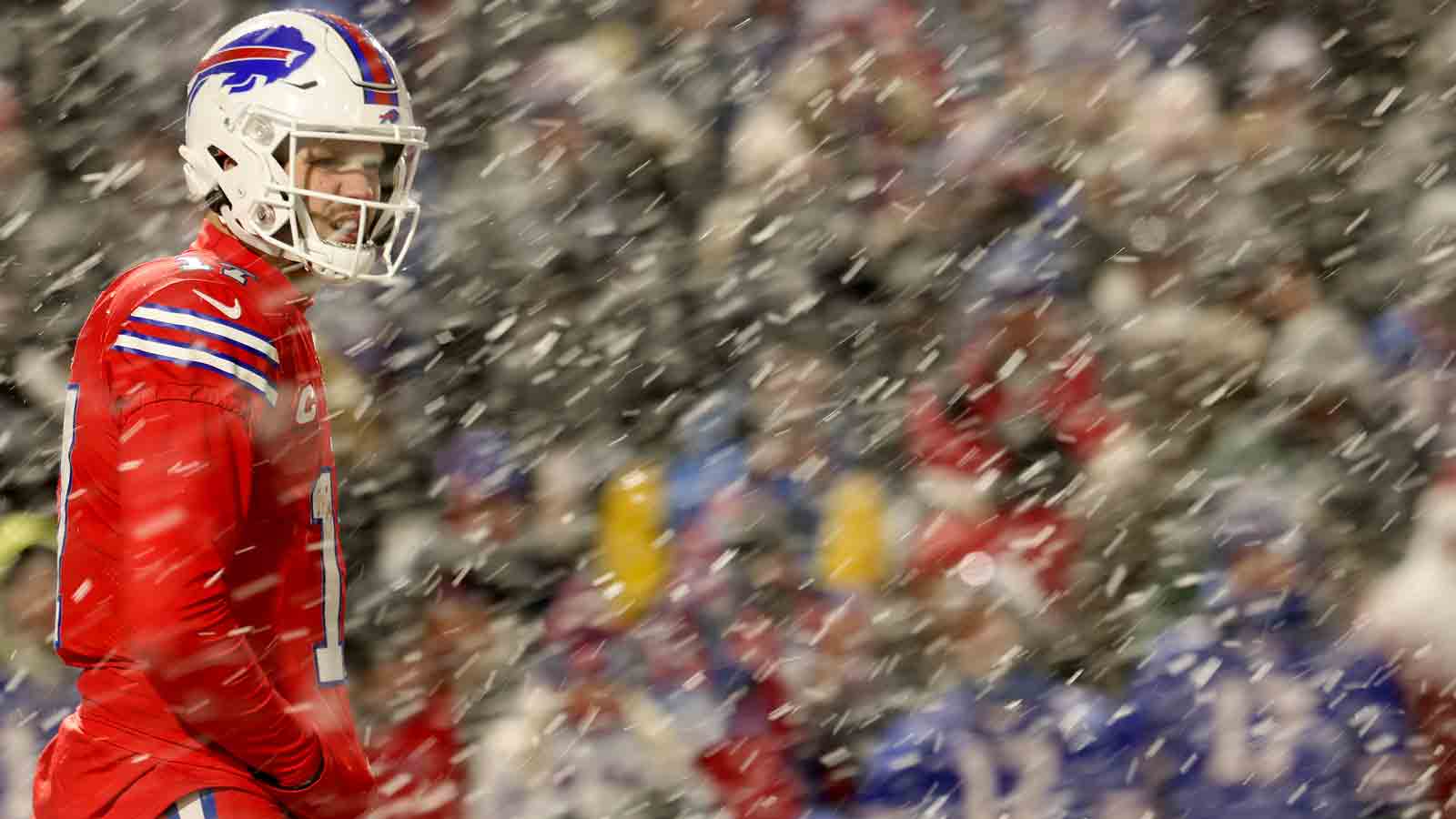 Watch Buffalo Bills Dig Cars Out of Snow on Christmas After Storm Delays Return Home