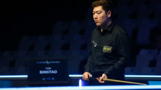 EDINBURGH, Scotland – Nov. 30, 2022: Yan Bingtao of China reacts during the first round match against Liam Highfield of England on day three of the 2022 BetVictor Scottish Open.