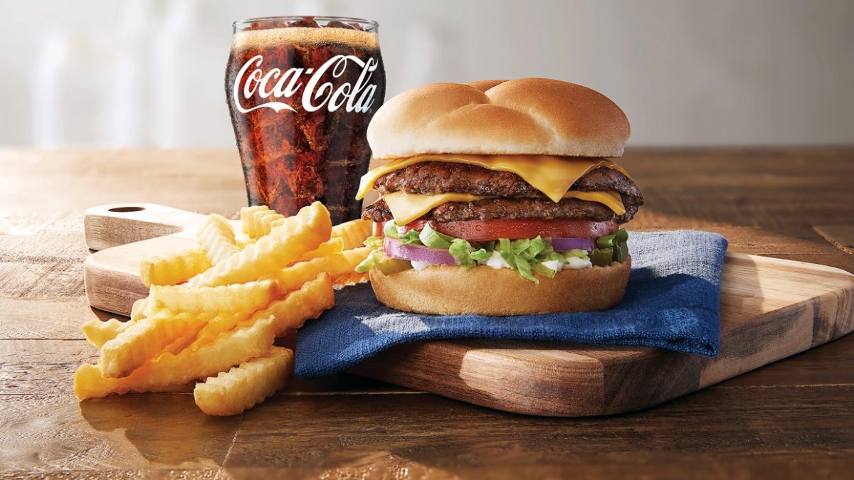 Midwest Burger Chain Is Switching From Pepsi to Coca-Cola and Fans Are Livid: 'Ruined My Entire Day' – NBC4 Washington - Vimarsana News