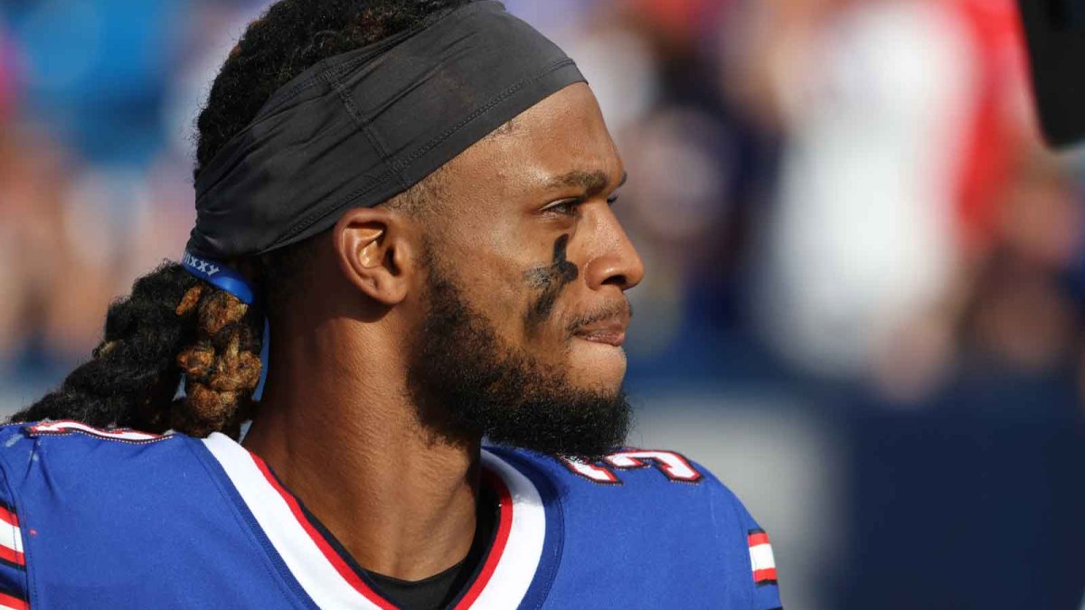 Fans Blitz Damar Hamlin's Charity With MILLIONS After Scary Collapse