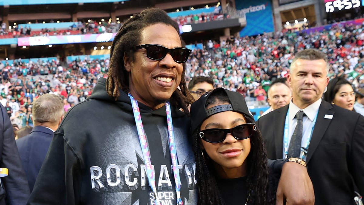 Proof Blue Ivy Carter Is Having the Best Time at Super Bowl 2023 - E! Online