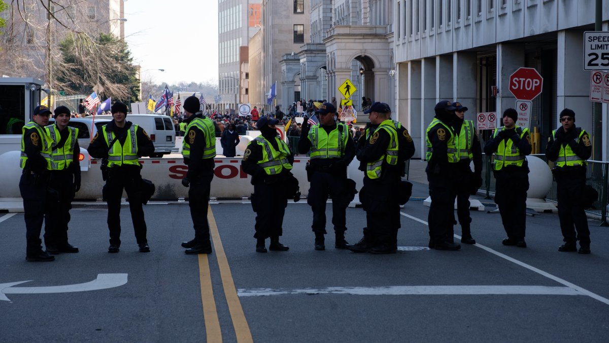 New Bill in Virginia Legislature Would Let Police Chiefs Implement Curfews For Up to 24 Hours - Vimarsana News