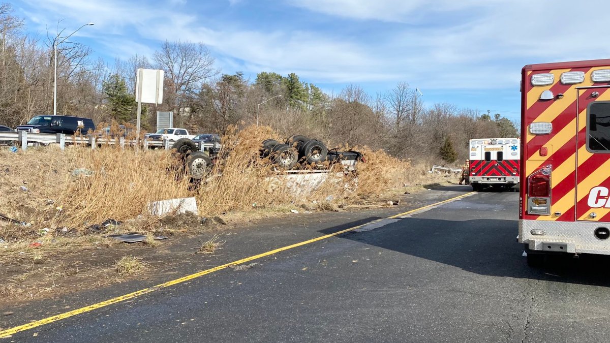 2 Hurt After Fuel Truck Overturns on Beltway – NBC4 Washington