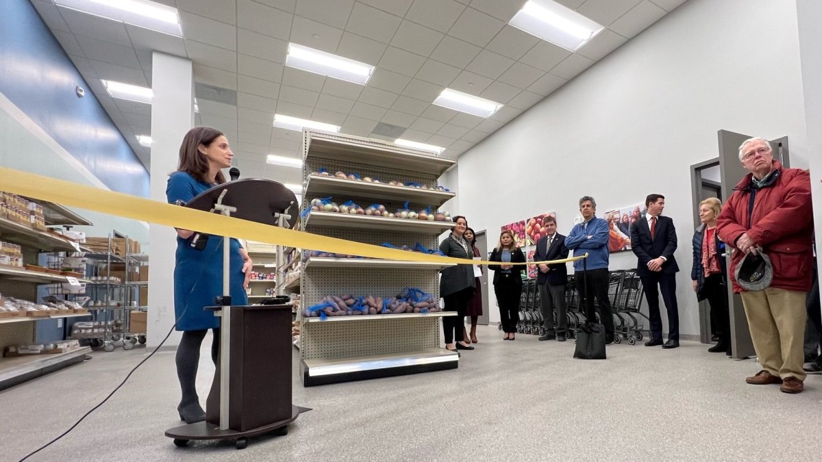 Northern Virginia Food Bank Opens Market for ‘Dignified’ Shopping