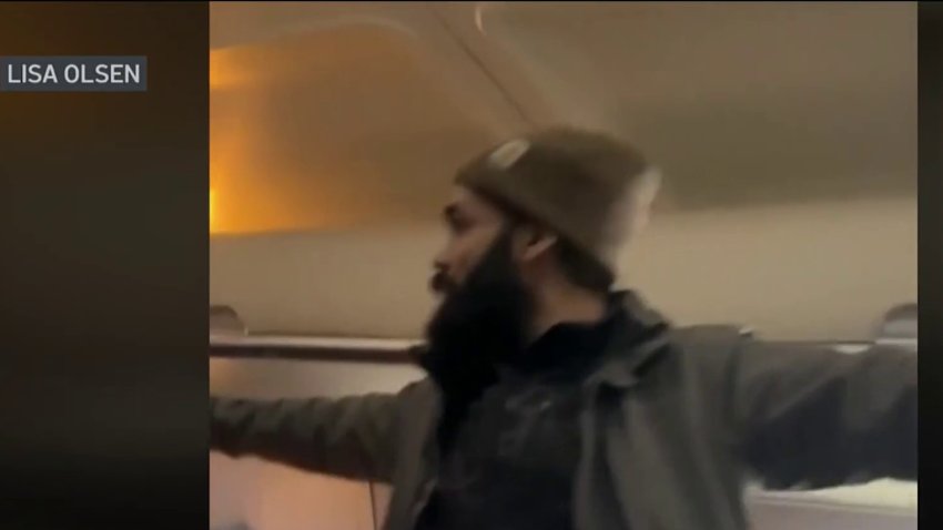 Leominster Man Accused in Mid-Flight Scare Appears in Court