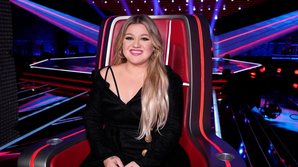 Hearing Impaired 'The Voice' Contestant Impresses Coaches – NBC4 Washington - Vimarsana News