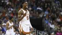 Texas Cruises Past Xavier to Reach Elite Eight for First Time in Over Decade