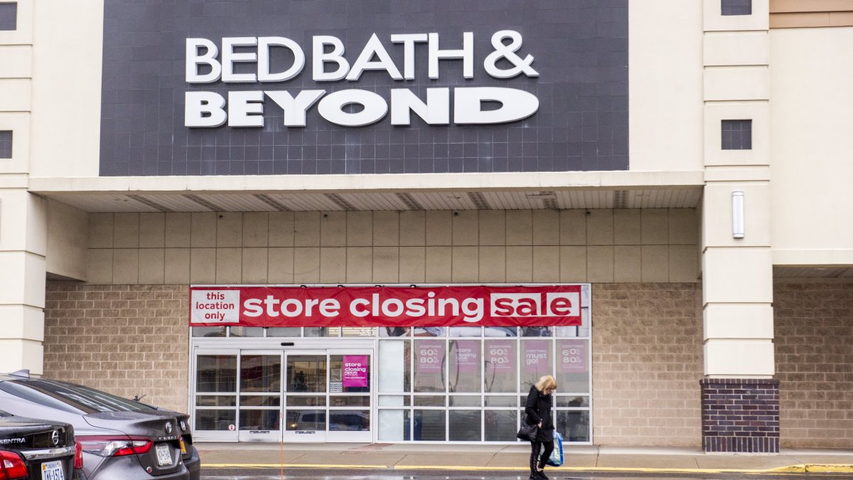 Bed Bath & Beyond Files for Bankruptcy Protection After Failed Turnaround Efforts - Vimarsana News
