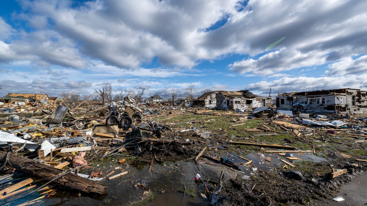 At Least 30 Dead in Tornadoes That Tore Through South, Midwest – NBC4 Washington - Vimarsana News
