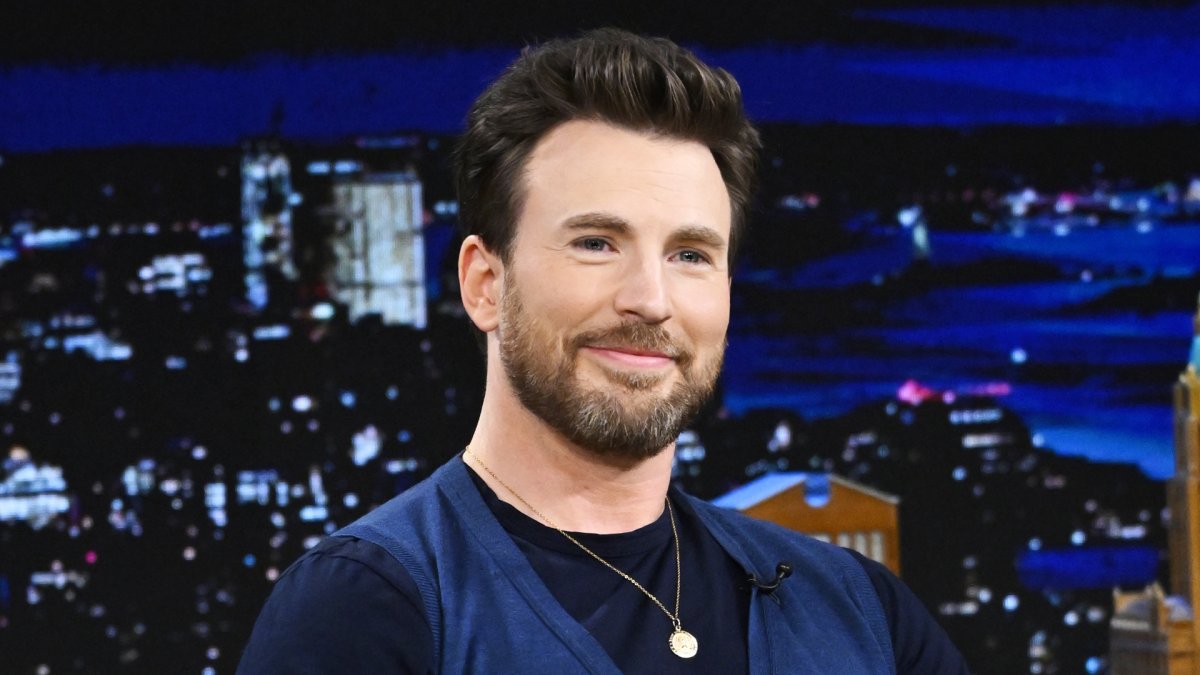 Chris Evans Was Hazed by Paul Rudd in Their Fantasy Football League