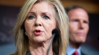 Sens. Marsha Blackburn, R-Tenn., and Richard Blumenthal, D-Conn., conduct a news conference in the Capitol.