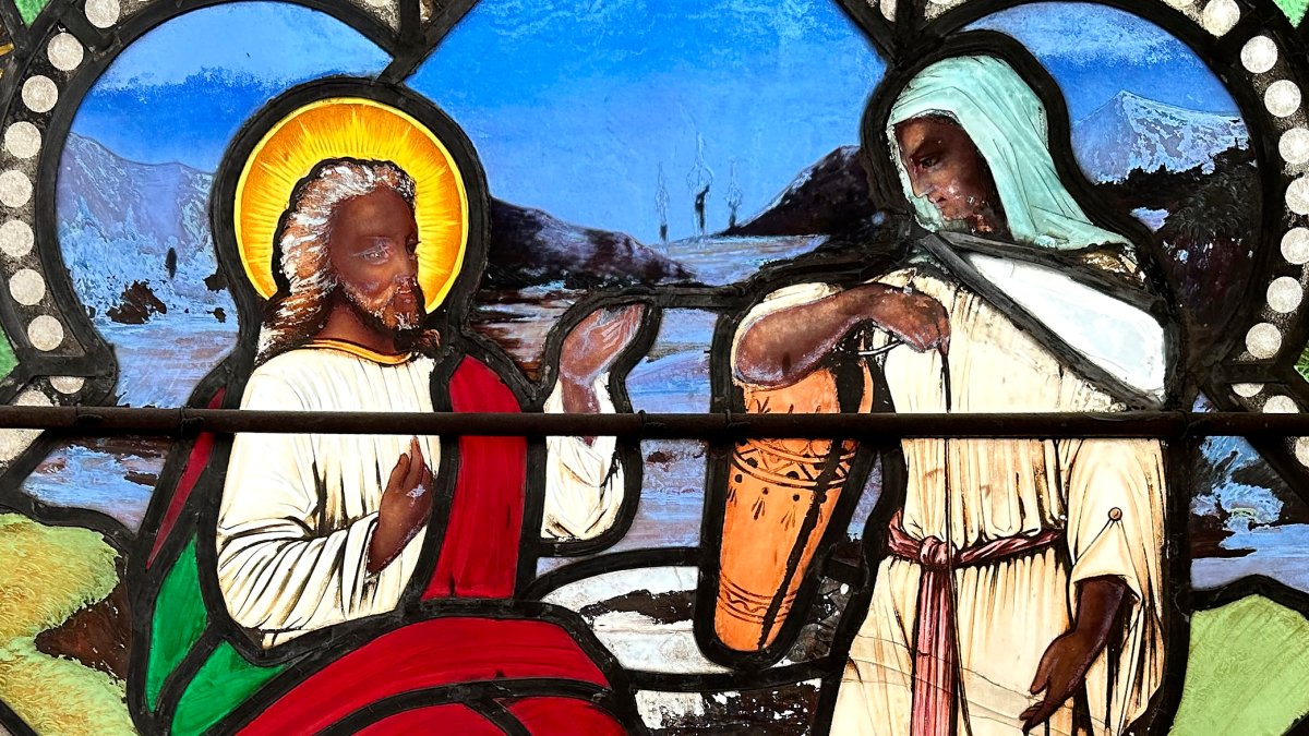 Stained Glass Window Shows Jesus Christ With Dark Skin – NBC4 Washington - Vimarsana News