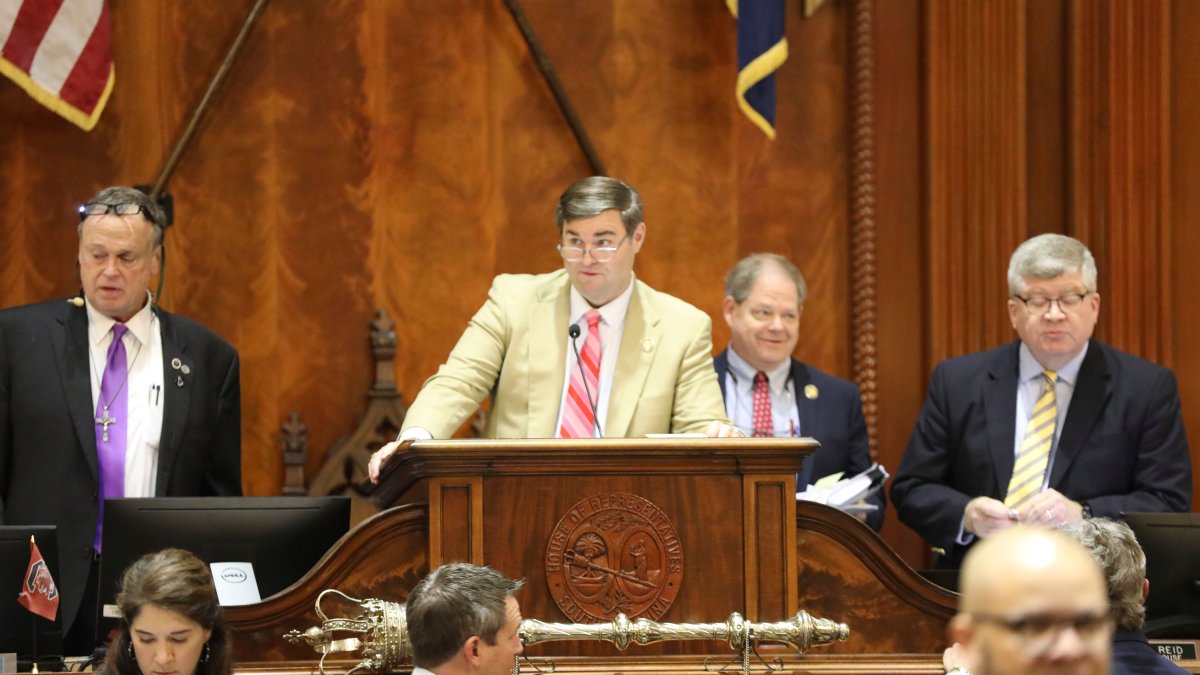 Spread of Abortion Restrictions in South Puts Pressure on Virginia