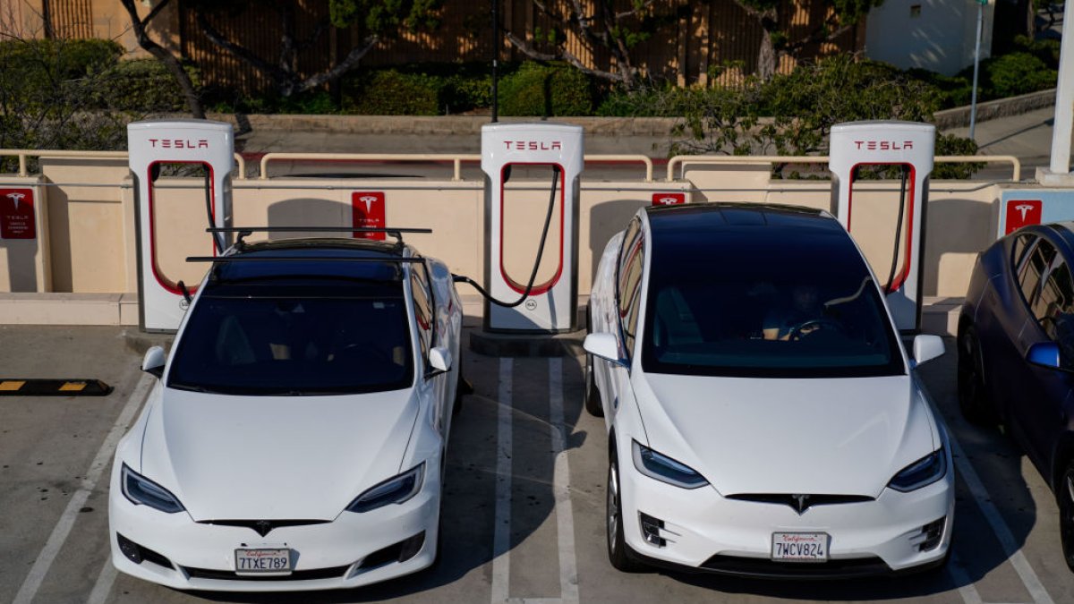 Ford Electric Vehicle Owners to Get Access to Over 12,000 Tesla Superchargers Starting Next Spring Ford Electric Vehicle Owners to Get Access to Over 12,000 Tesla Superchargers Starting Next Spring