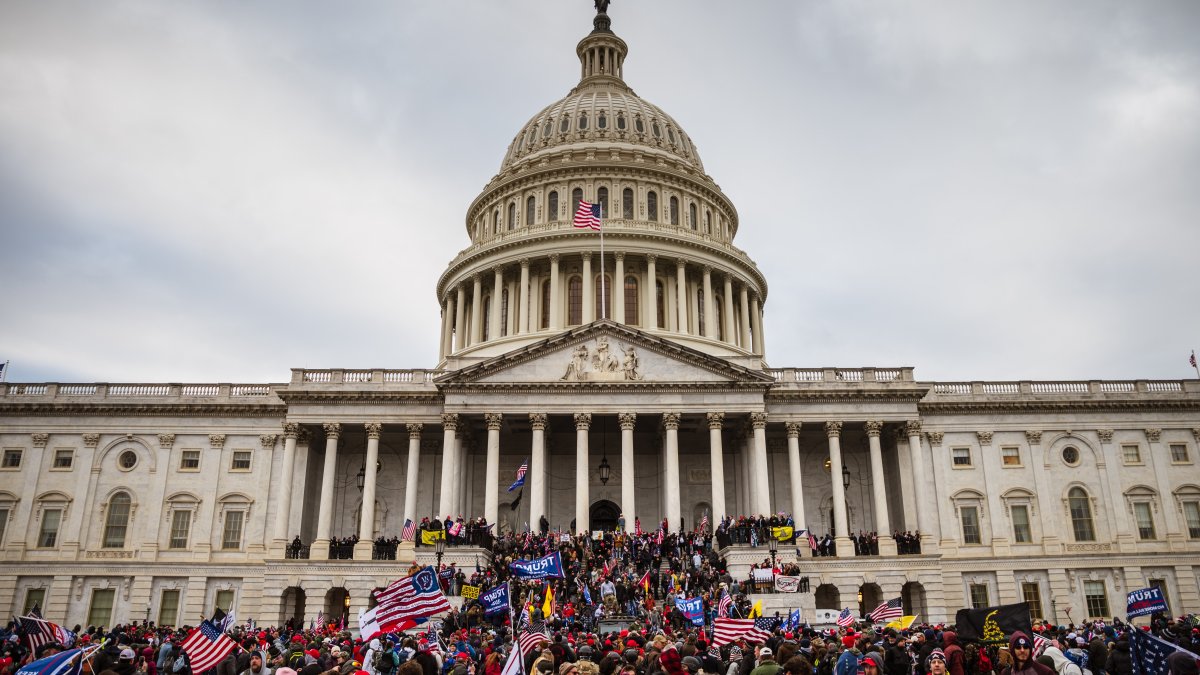 Oath Keeper Who Stormed Capitol on Jan. 6 Sentenced – NBC4 Washington - Vimarsana News