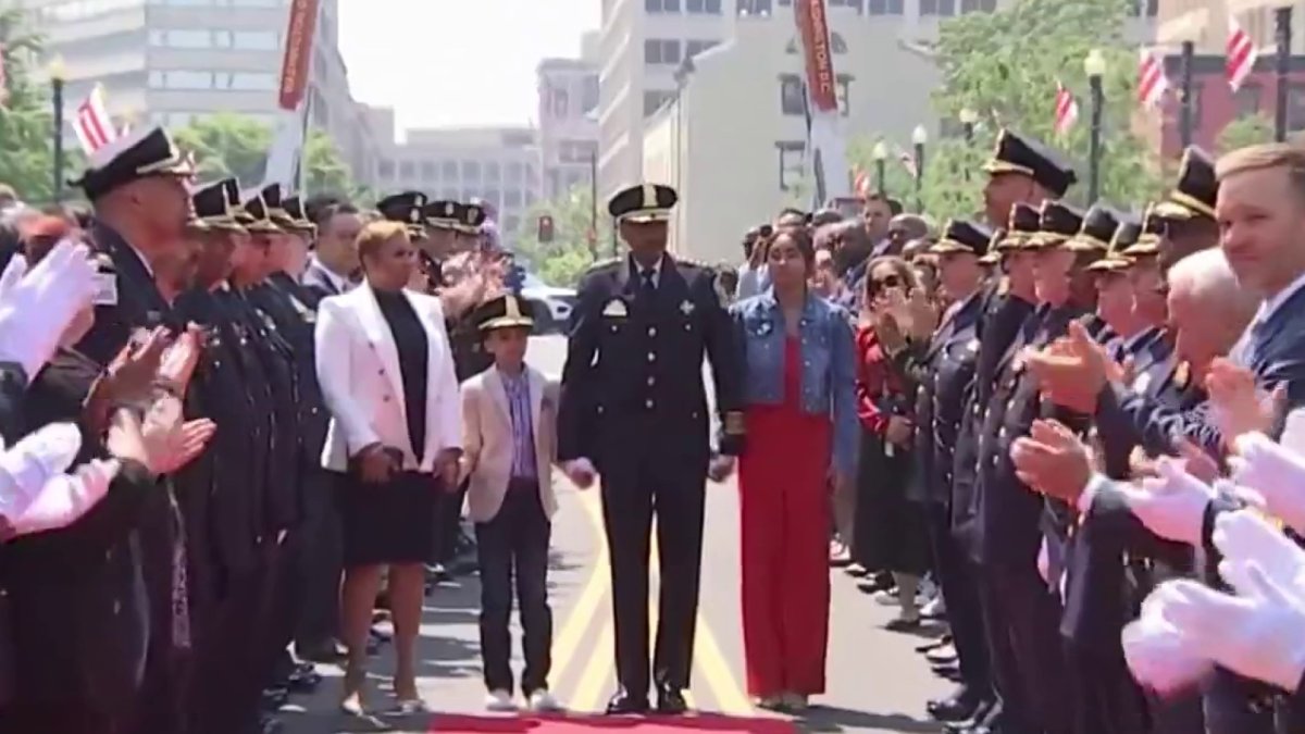 Contee Gives Final Salute as DC Police Chief - Vimarsana News