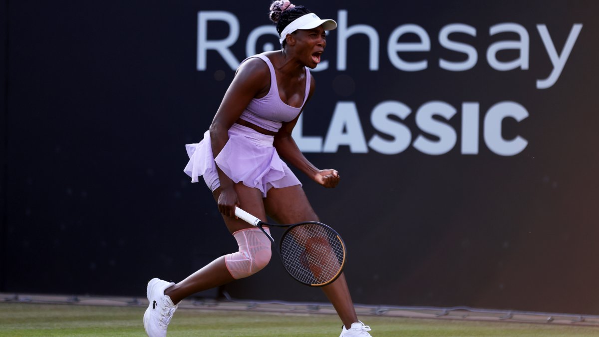 43-year-old Venus Williams gets wild card to play singles at
