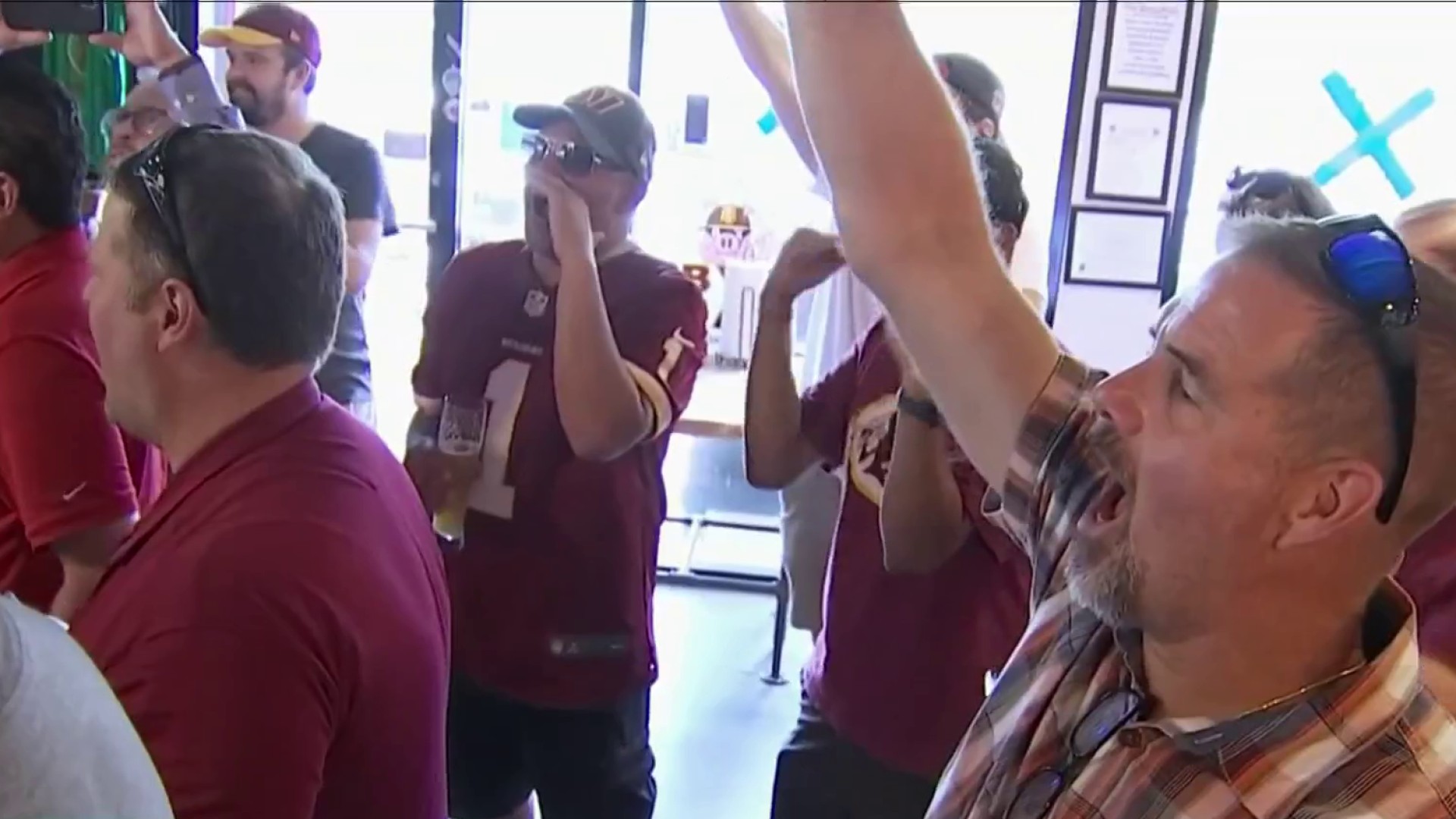 Commanders' new owner Josh Harris buys 1,000 beers for fans an