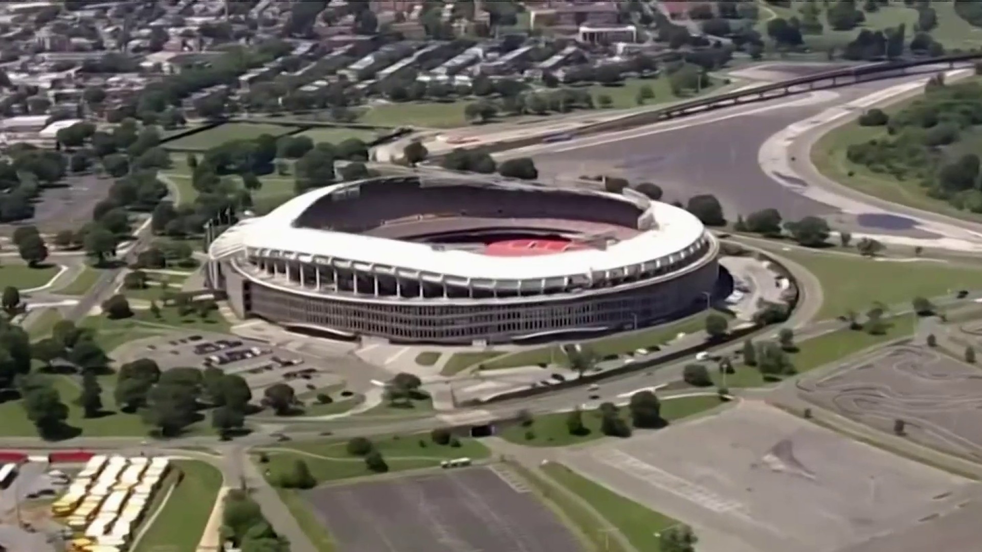 House bill would allow redevelopment of RFK Stadium site: The News4 Rundown  – NBC4 Washington