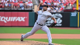 ST. LOUIS, MO – JUL 02: New York Yankees relief pitcher Jimmy Cordero (70) throws a pitch during a game between the New York Yankees and the St. Louis Cardinals on July 02, 2023, at Busch Stadium in St. Louis MO (Photo by Rick Ulreich/Icon Sportswire via Getty Images)