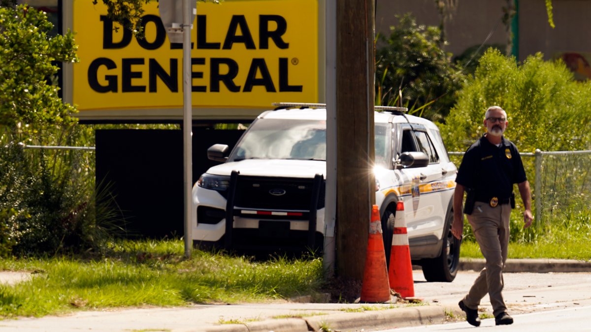 Man killed in Jacksonville Dollar General mass shooting had 4-year-old daughter – NBC4 Washington - Vimarsana News