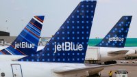 JetBlue raises flight attendant pay, union agrees to support merger with Spirit