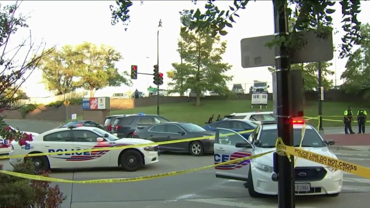 Teenage boy shot and killed in Northeast DC, closing Rhode Island Row businesses