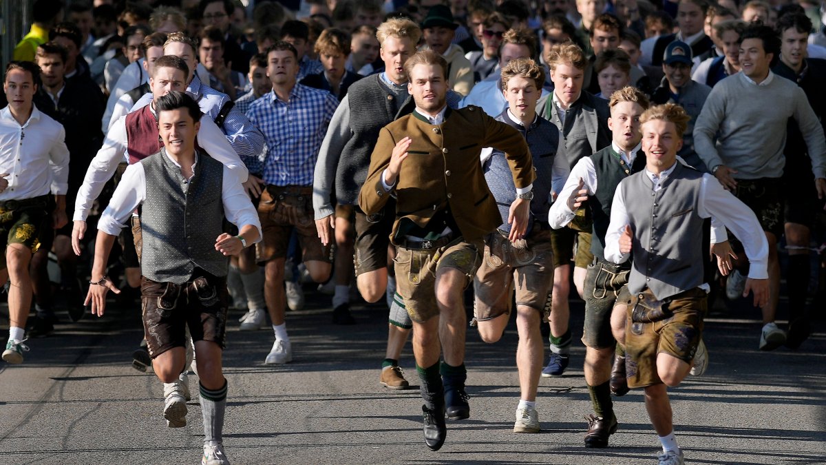 Oktoberfest officially opens in Munich – NBC4 Washington - Vimarsana News